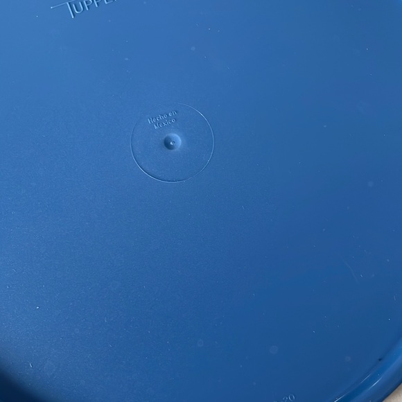 COPY - Tupperware Round Container - Picture 13 of 15